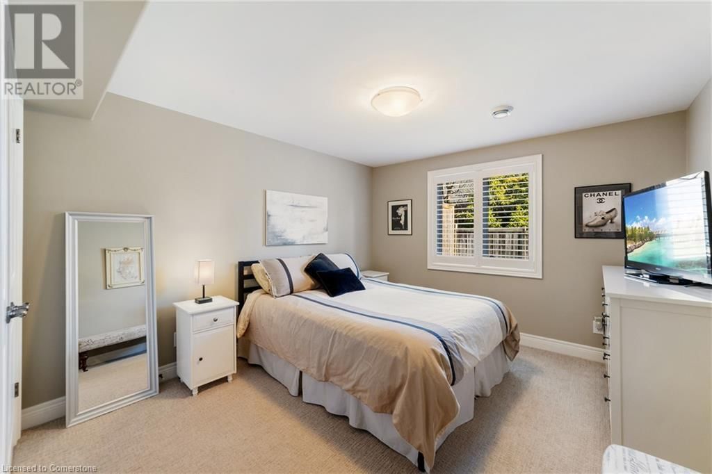 32 CRIMSON DRIVE Image 21