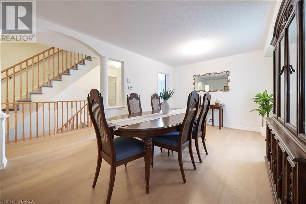 230 THOMAS AVENUE Image 12