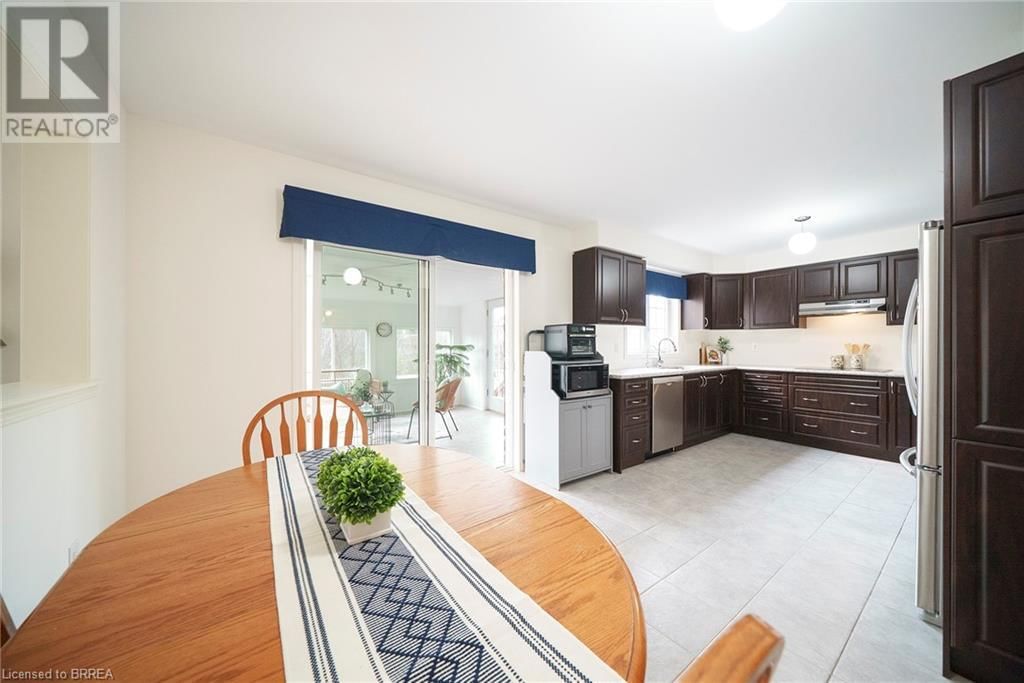 230 THOMAS AVENUE Image 14