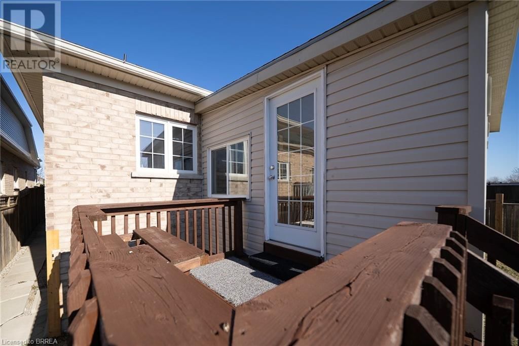 230 THOMAS AVENUE Image 35
