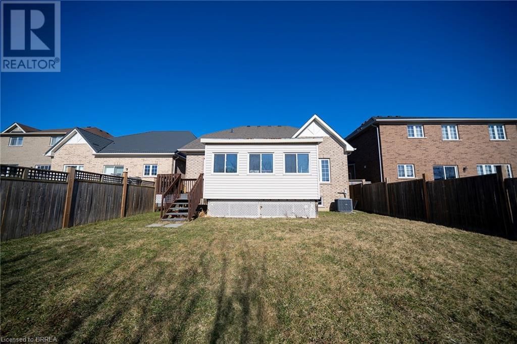 230 THOMAS AVENUE Image 38