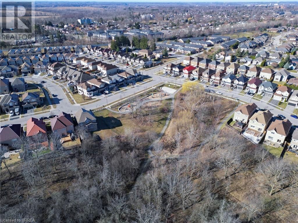 230 THOMAS AVENUE Image 40