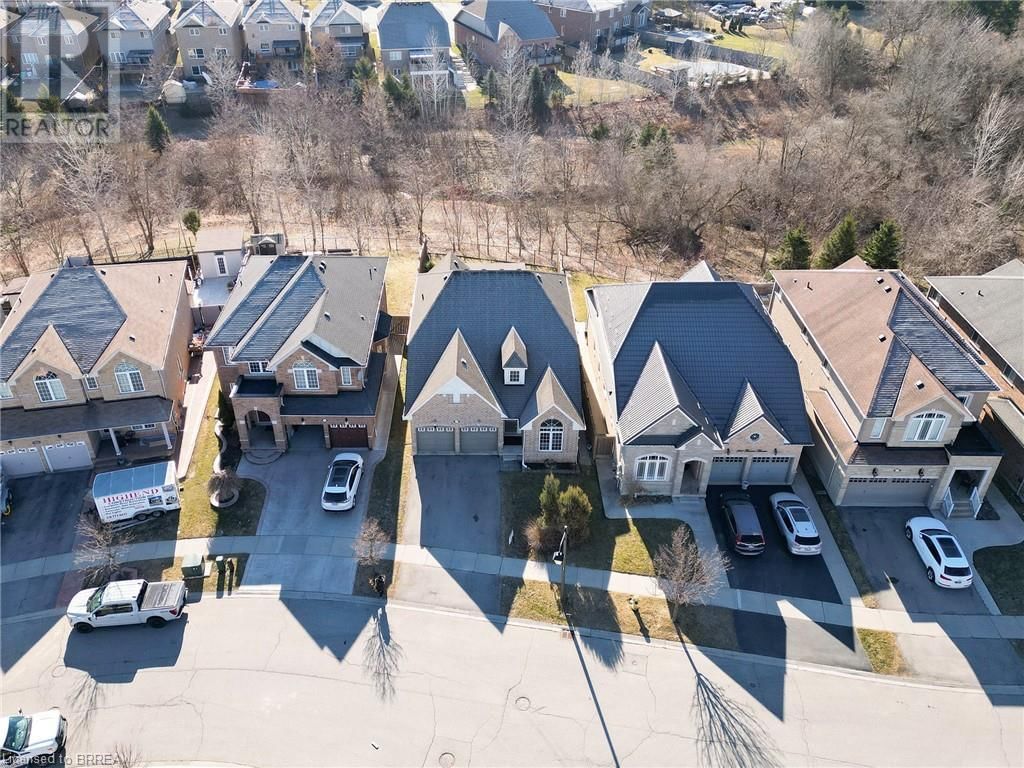230 THOMAS AVENUE Image 41