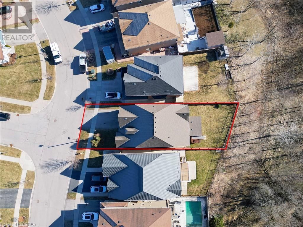 230 THOMAS AVENUE Image 42