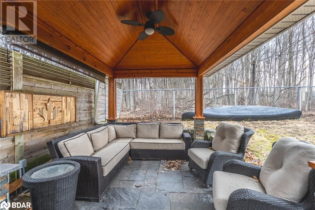 8 THRUSHWOOD DRIVE Image 22