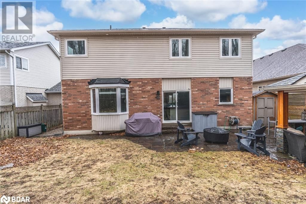 8 THRUSHWOOD DRIVE Image 25