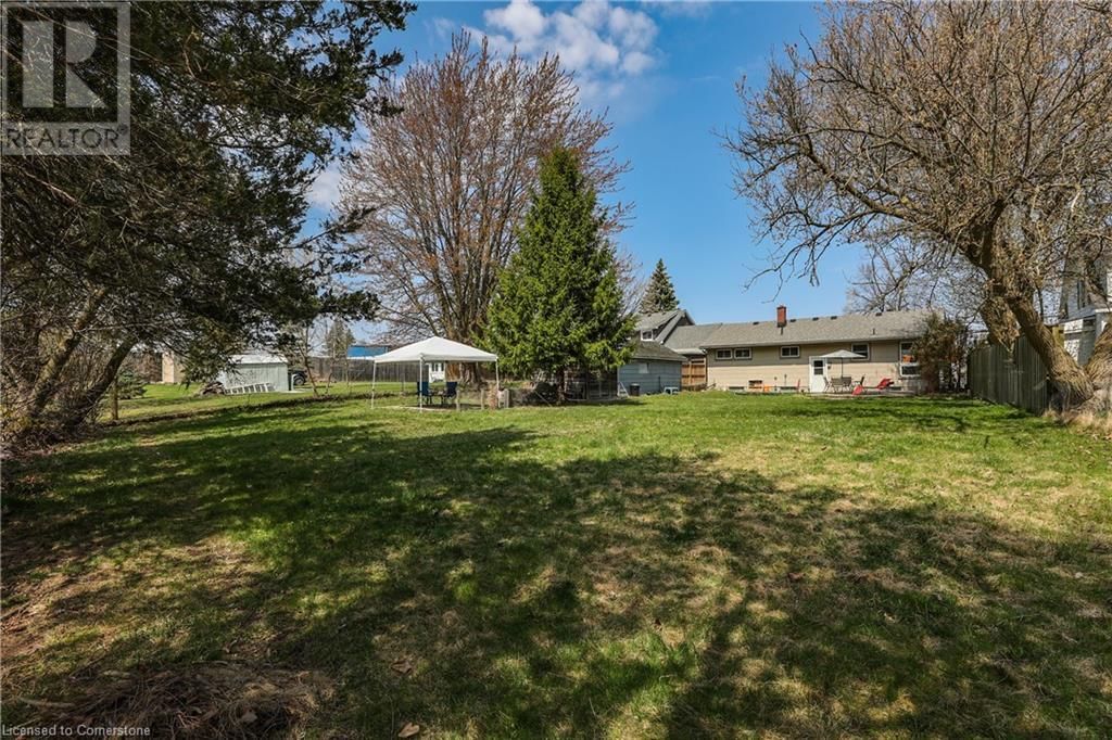230 ST CATHARINES STREET Image 16