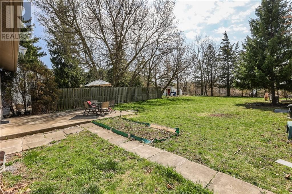230 ST CATHARINES STREET Image 18