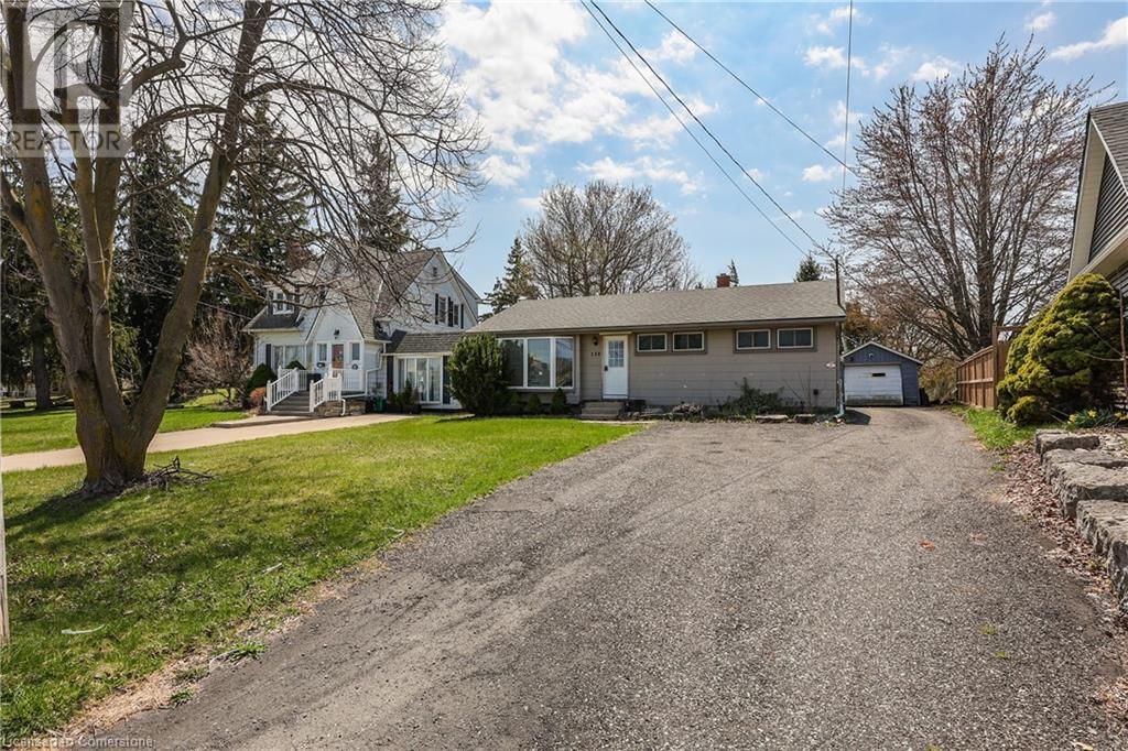 230 ST CATHARINES STREET Image 2