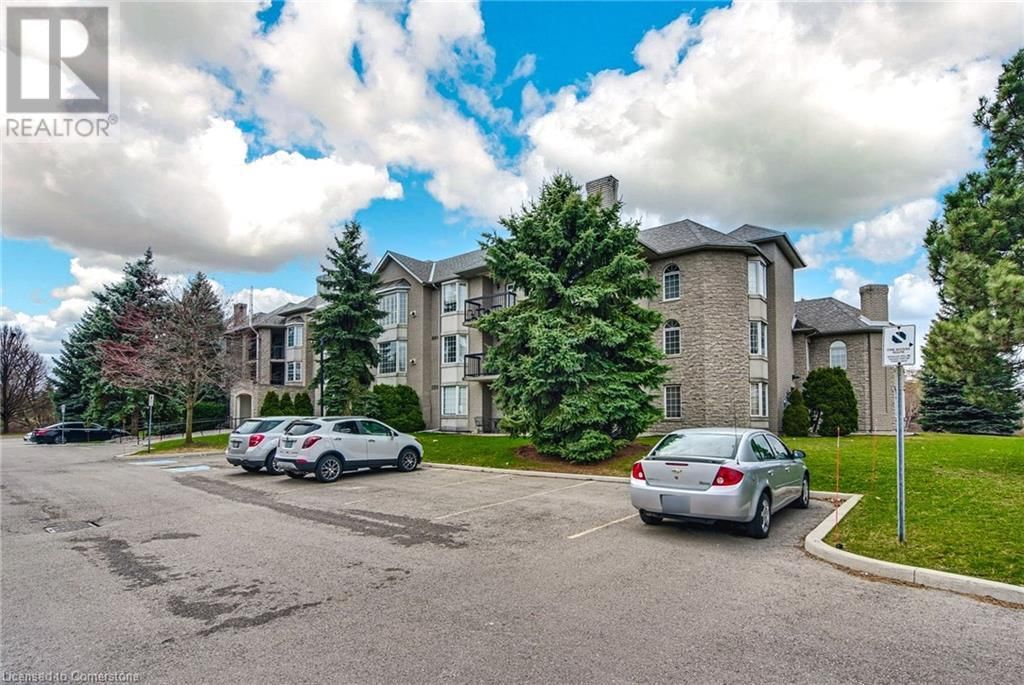 205 - 970 GOLF LINKS ROAD Image 2