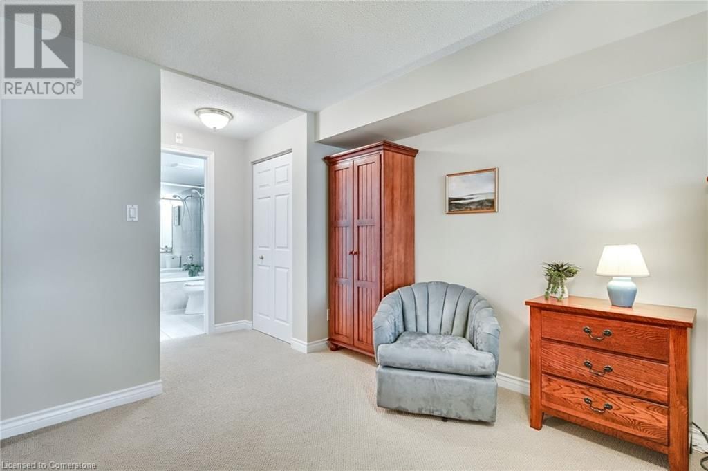 205 - 970 GOLF LINKS ROAD Image 43