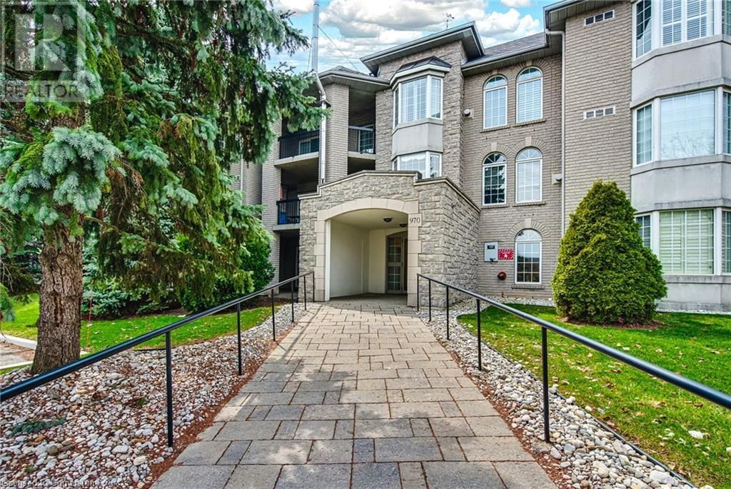 205 - 970 GOLF LINKS ROAD Image 6