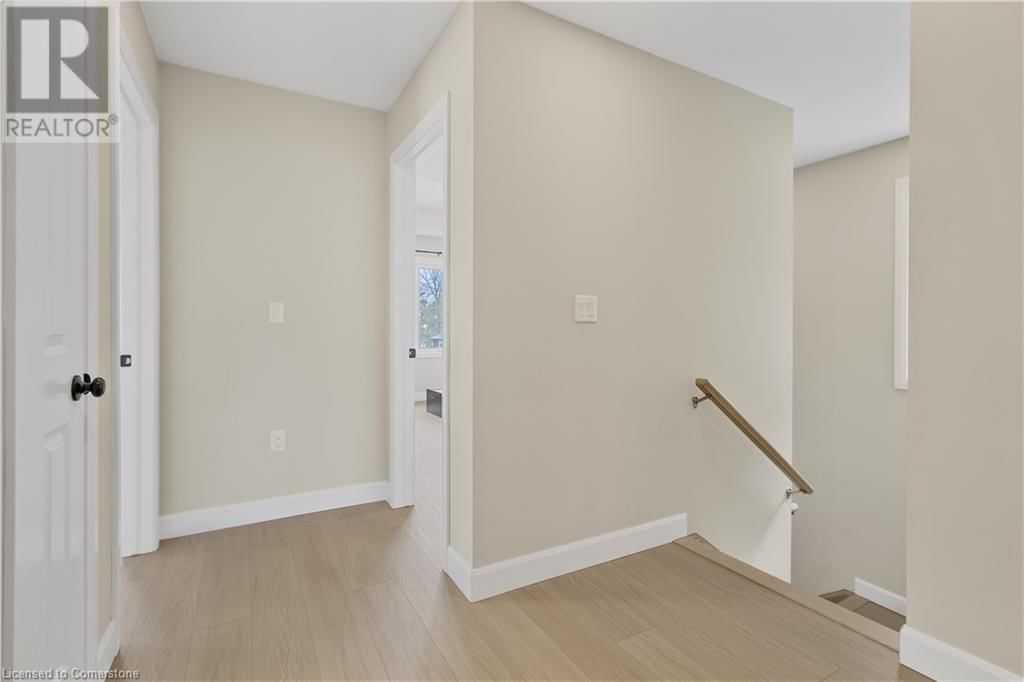 46 LOWELL STREET NORTH Image 16