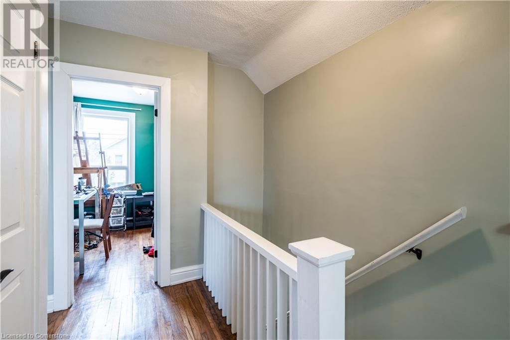 152 LONDON STREET NORTH Image 19