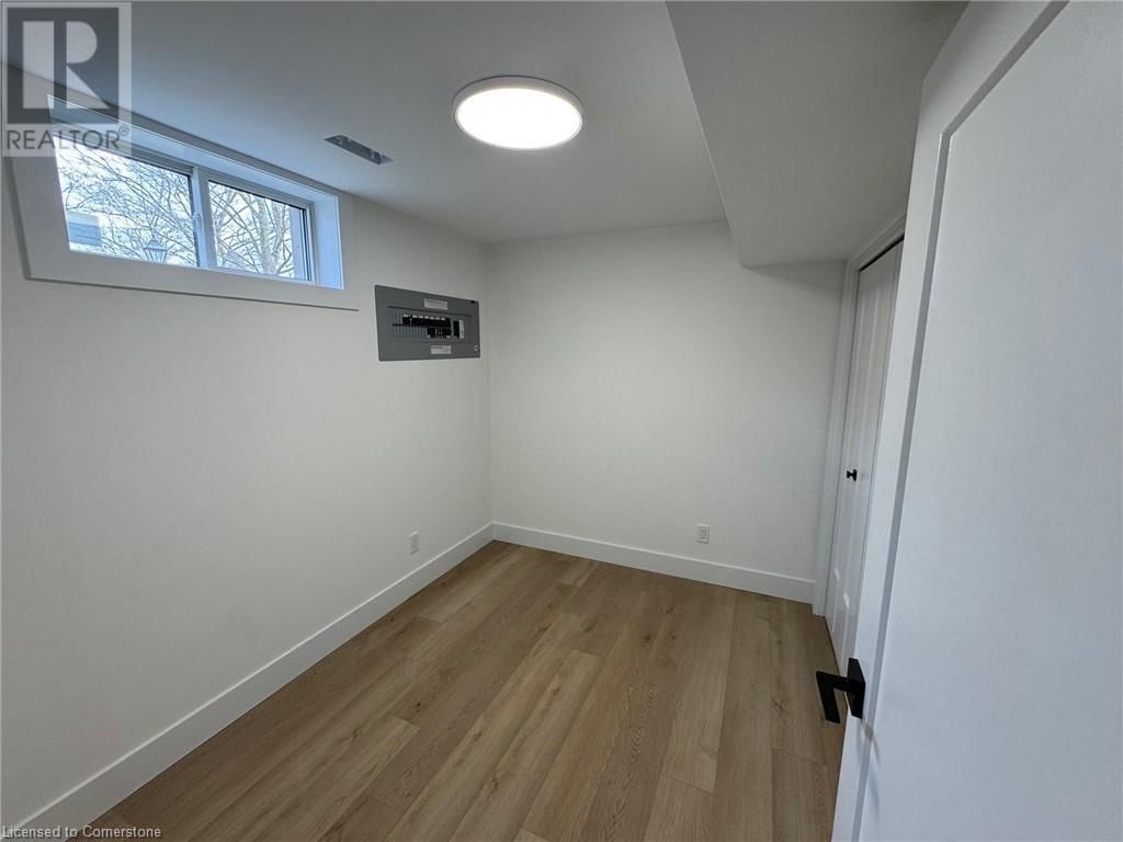 173 WEAVER STREET Image 11