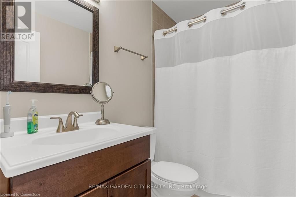 15 - 1375 STEPHENSON DRIVE Image 12