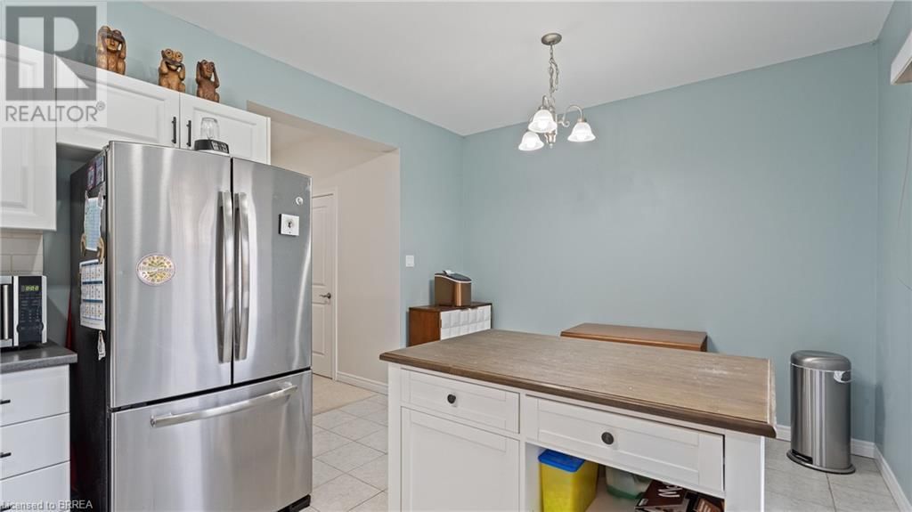 56 WESTBANK TRAIL Image 15