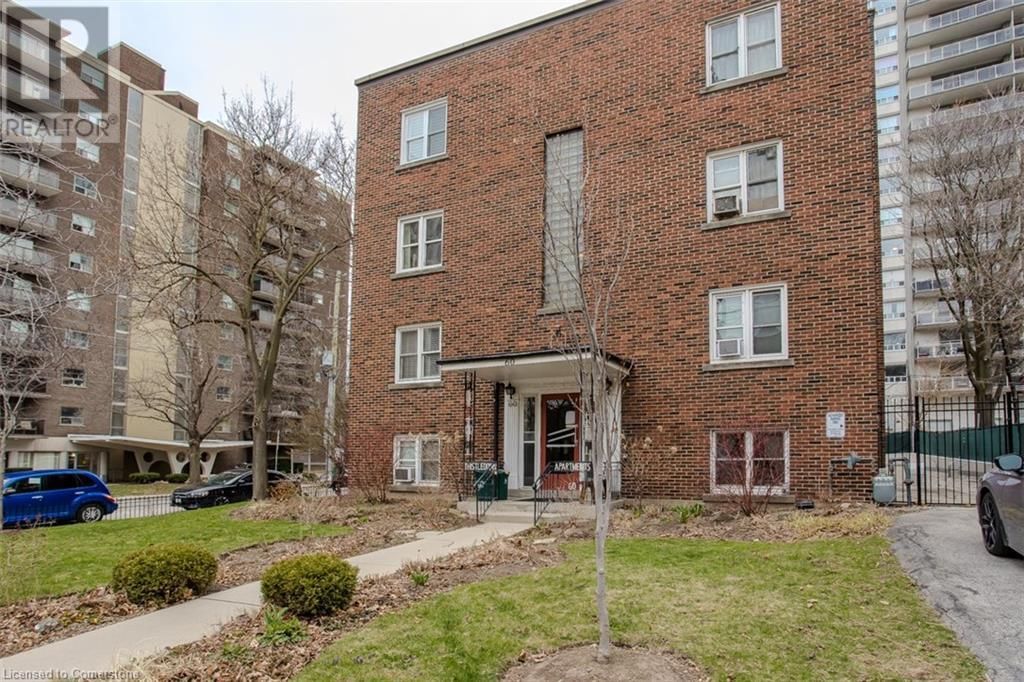 105 - 60 ROBINSON STREET Image 4