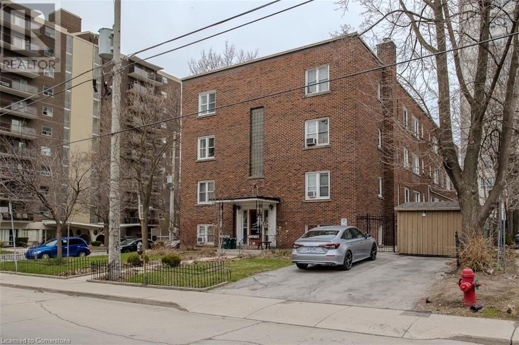 105 - 60 ROBINSON STREET Image 5