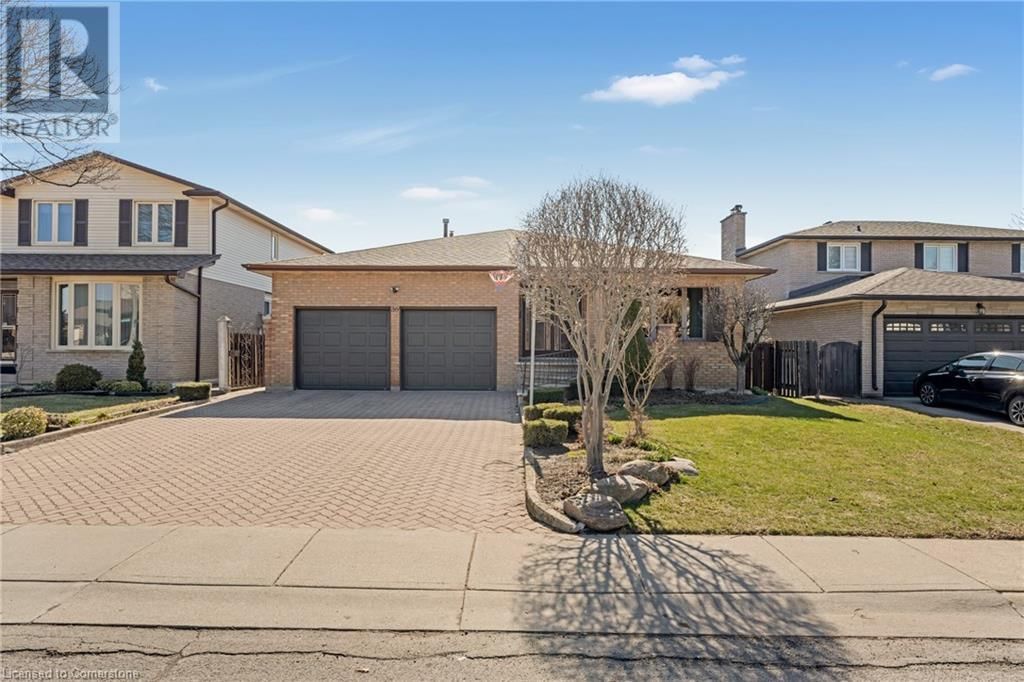 36 SKYLARK DRIVE Image 1