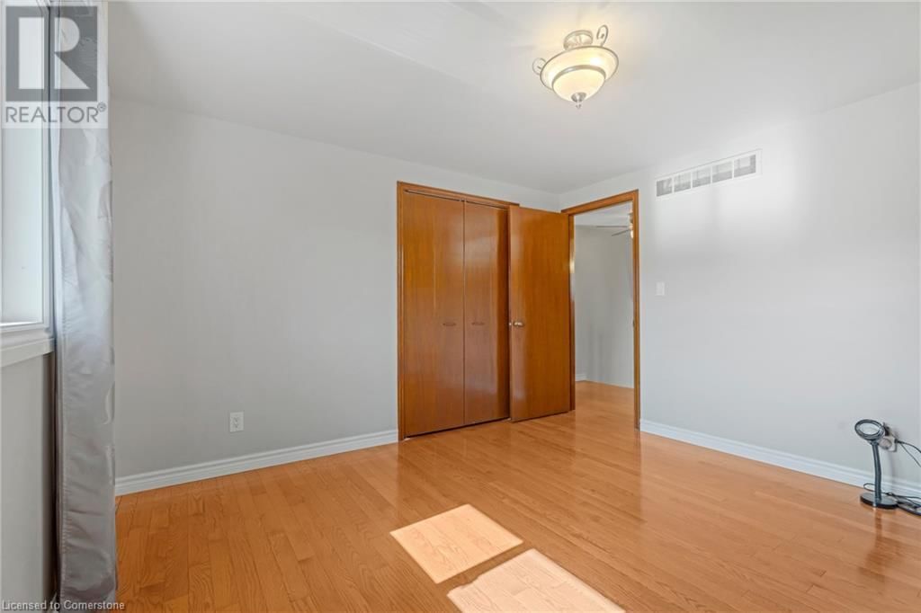 36 SKYLARK DRIVE Image 14