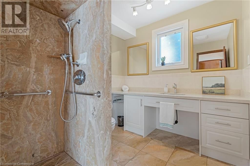 36 SKYLARK DRIVE Image 21