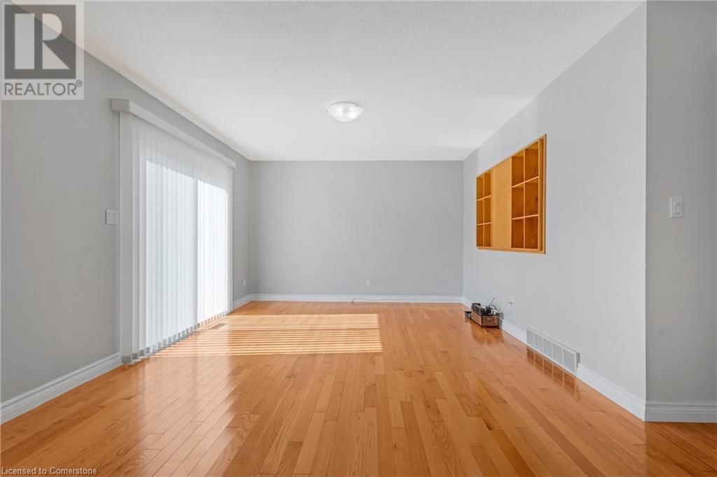 36 SKYLARK DRIVE Image 30