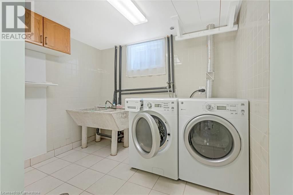 36 SKYLARK DRIVE Image 38