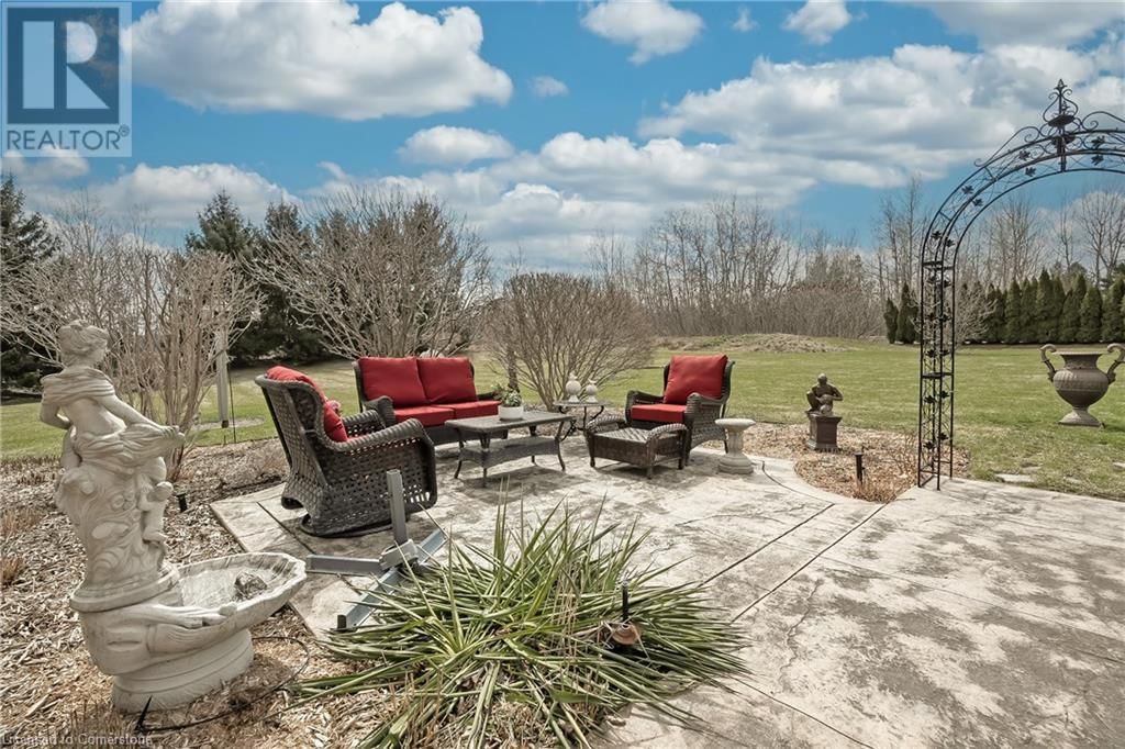 6416 MCNIVEN ROAD Image 40