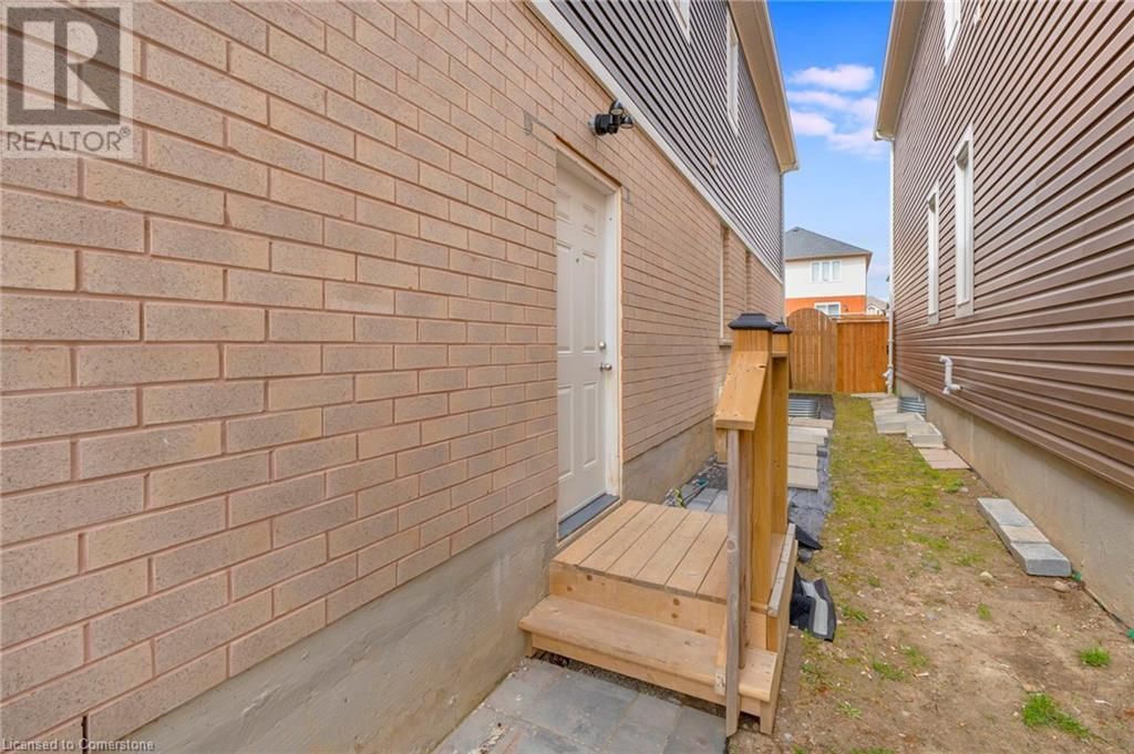 11 WATERMILL STREET Image 40
