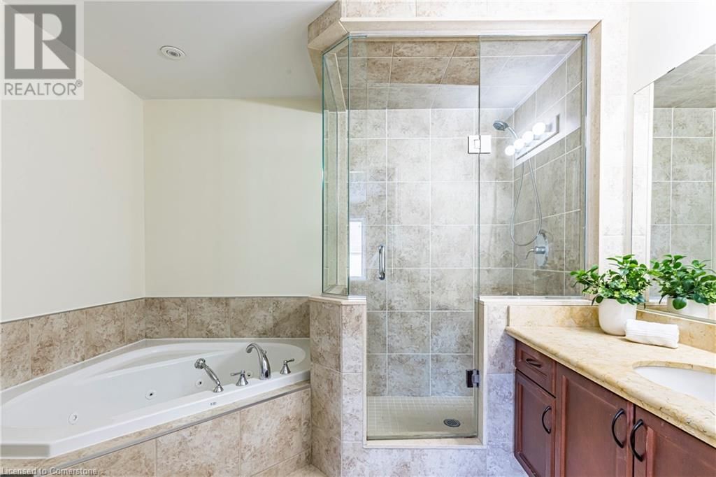 32 FOREST VALLEY CRESCENT Image 24