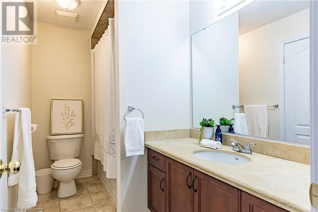 32 FOREST VALLEY CRESCENT Image 27