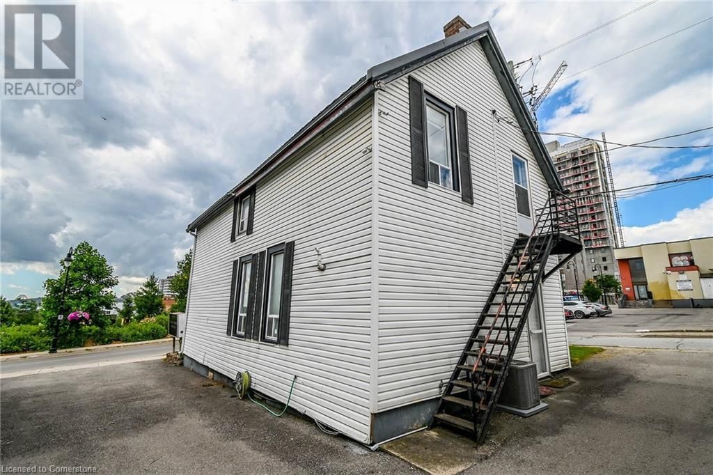 48 CARLISLE STREET Image 4