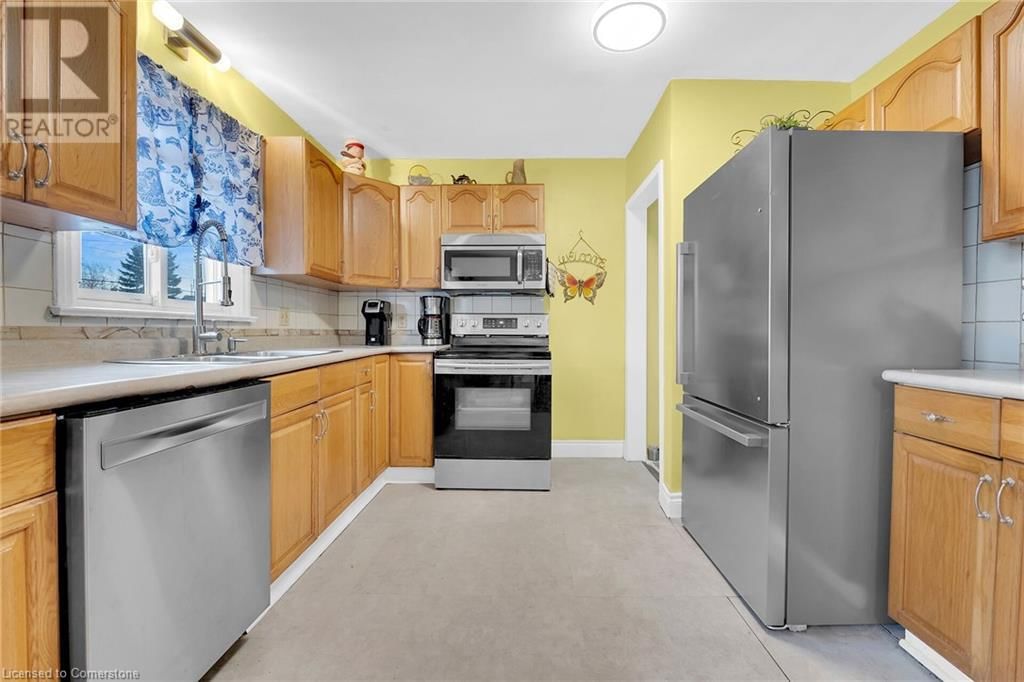 471 GENEVA STREET Image 6