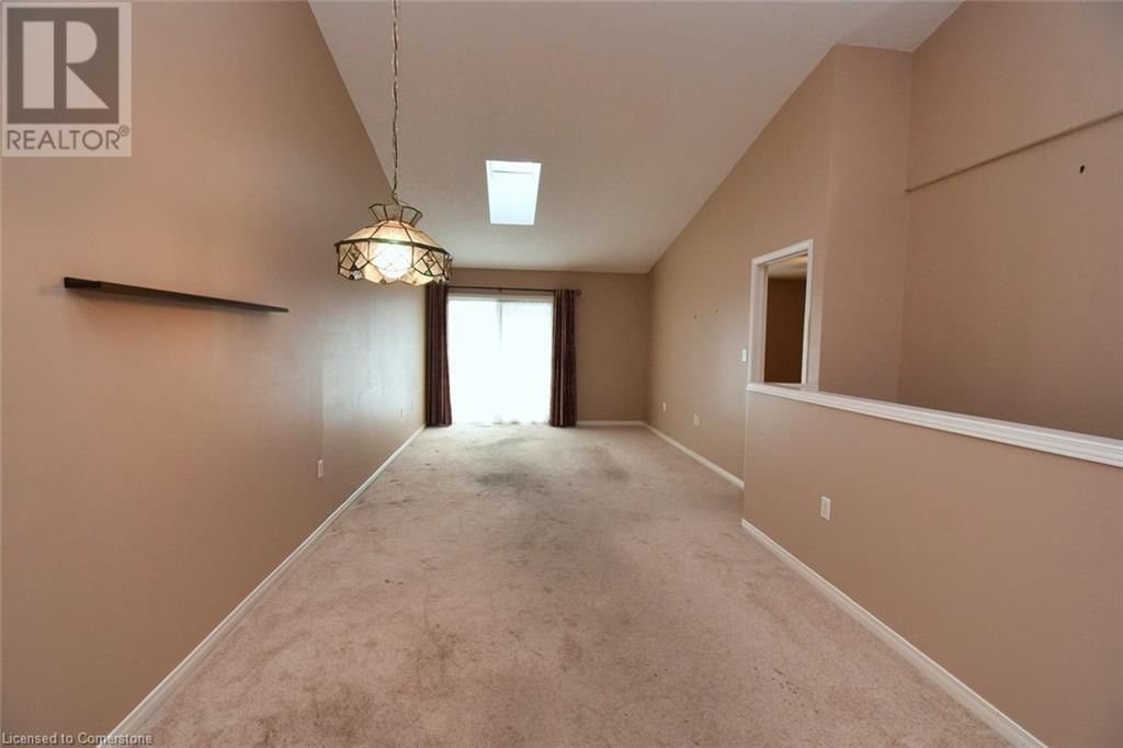 8 - 60 RICE AVENUE Image 10