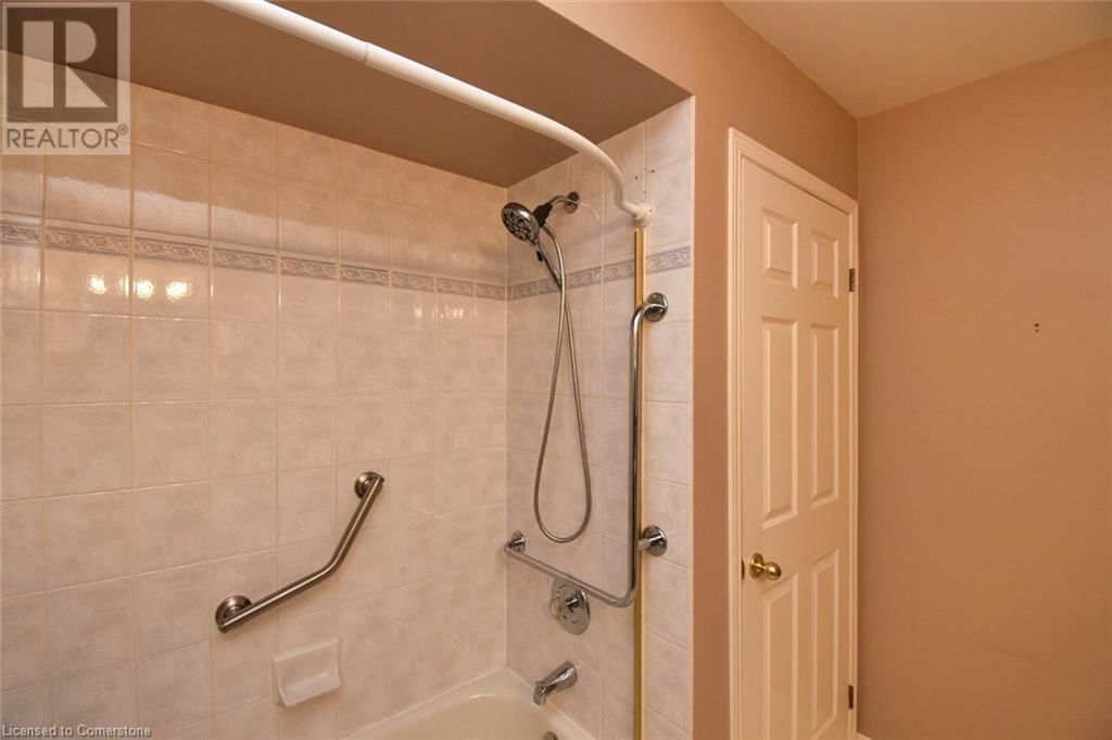 8 - 60 RICE AVENUE Image 28