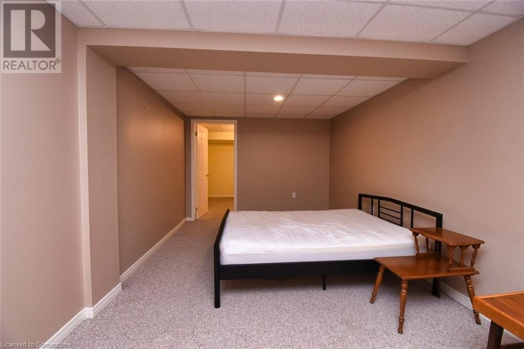 8 - 60 RICE AVENUE Image 34