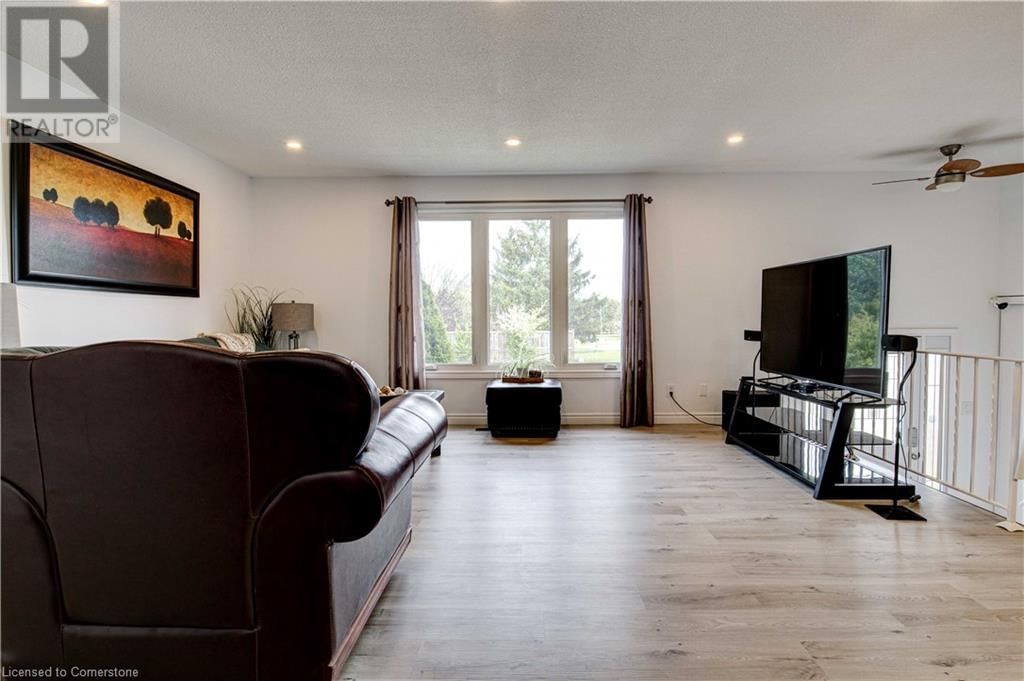 238 FOXHUNT ROAD Image 13
