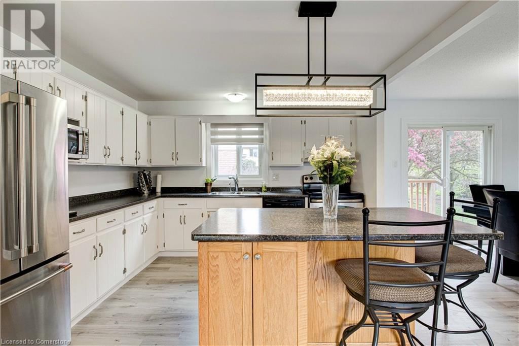 238 FOXHUNT ROAD Image 3