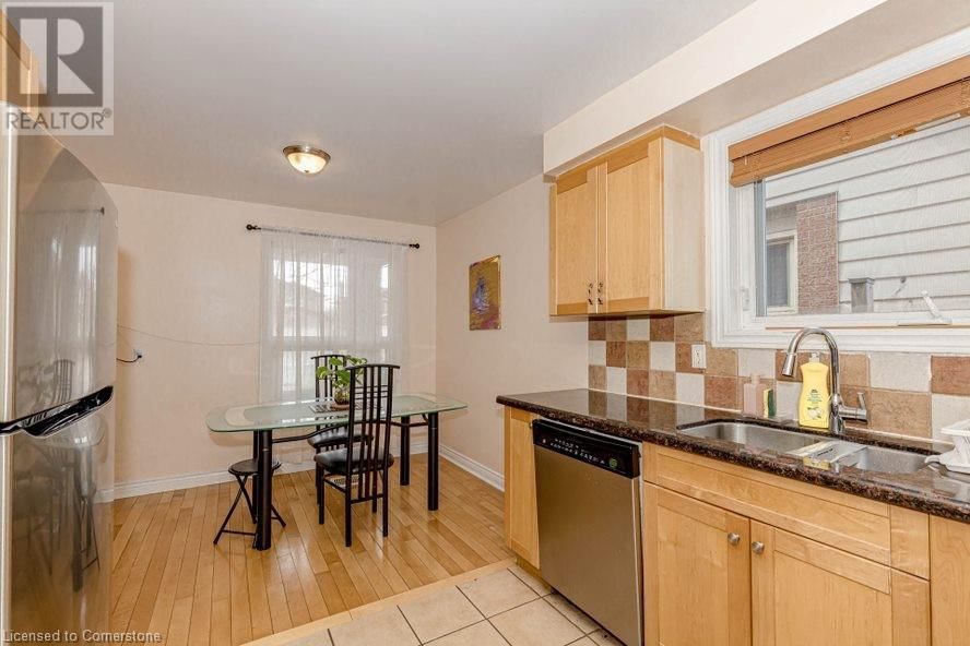 4231 SUGAR BUSH ROAD Image 14