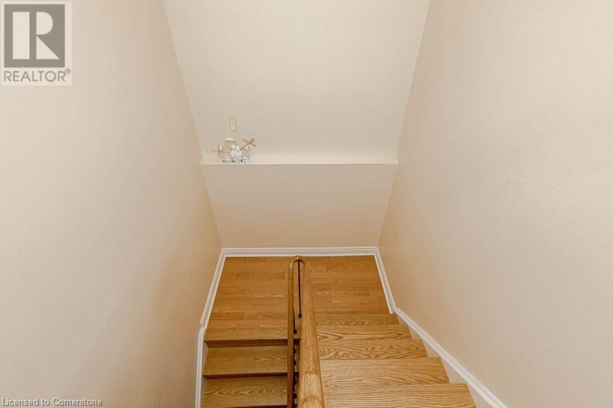 4231 SUGAR BUSH ROAD Image 22