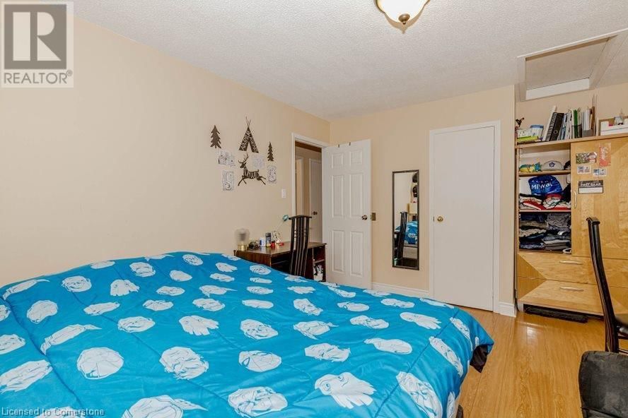 4231 SUGAR BUSH ROAD Image 31