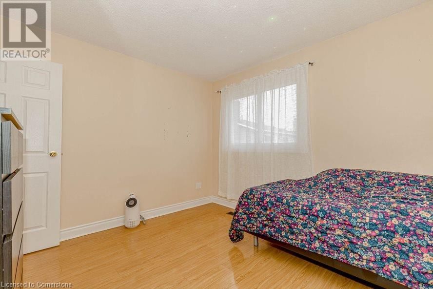 4231 SUGAR BUSH ROAD Image 32