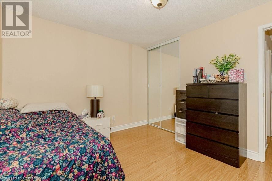 4231 SUGAR BUSH ROAD Image 34