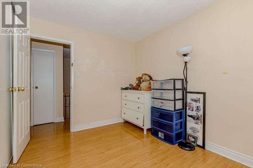 4231 SUGAR BUSH ROAD Image 36