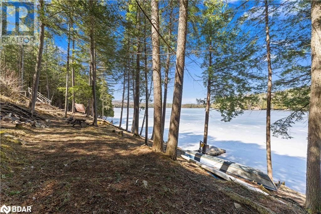 592 MOCCASIN LAKE ROAD Image 19