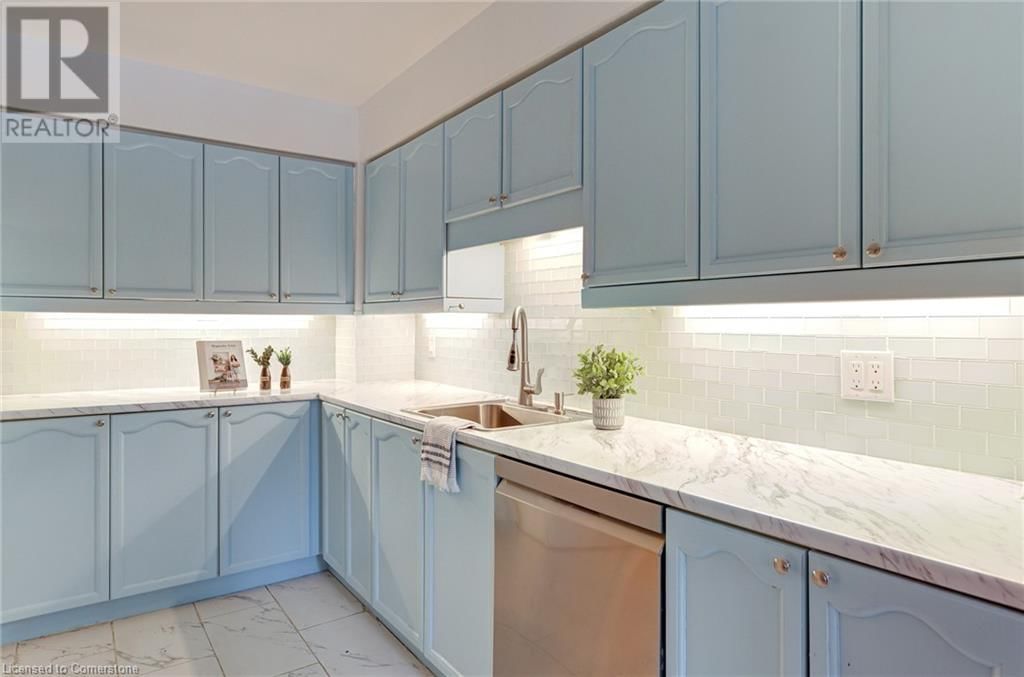 4 - 523 BEECHWOOD DRIVE Image 7