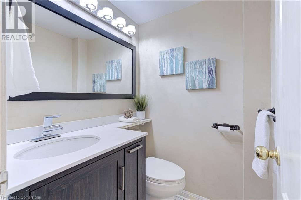 16 - 3030 BREAKWATER COURT Image 11