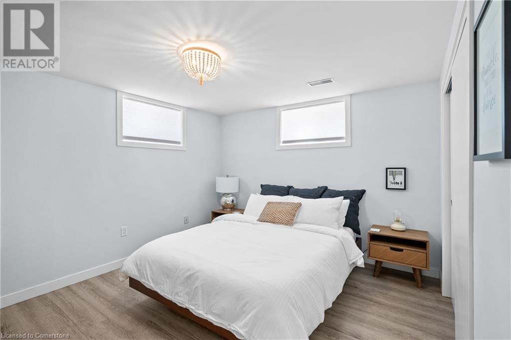 5046 ELIZABETH STREET Image 33