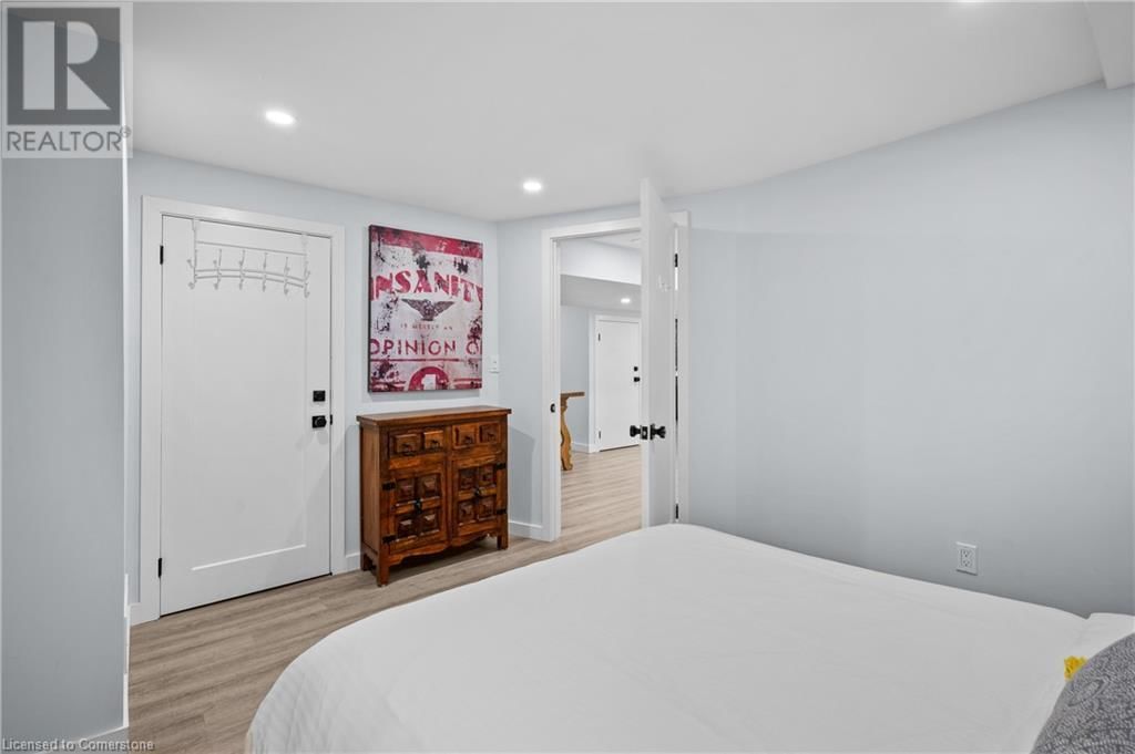 5046 ELIZABETH STREET Image 39
